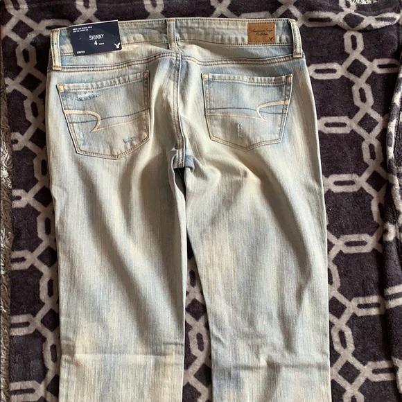 Jeans - Picture 2 of 3